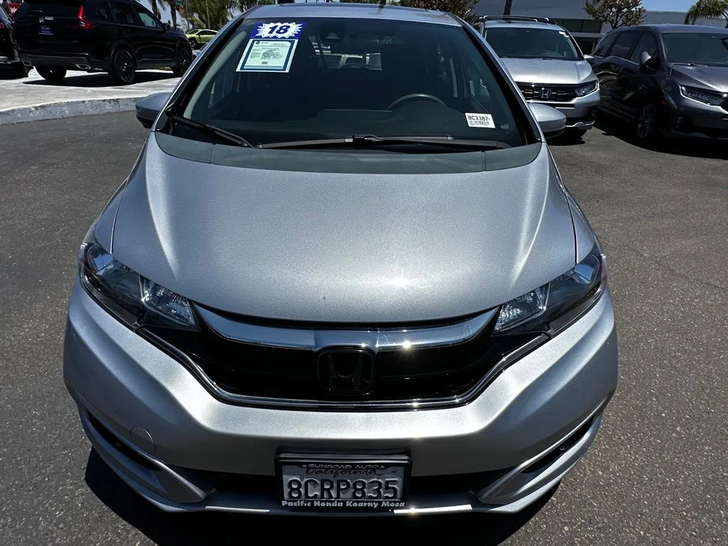 Used 2018 Silver Honda EX image 3
