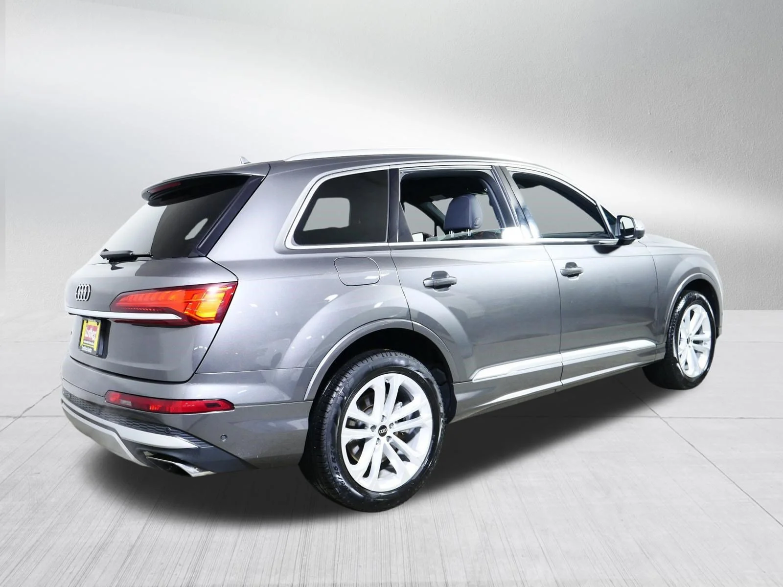 2025 Audi Q7 Premium Plus - Photo 7