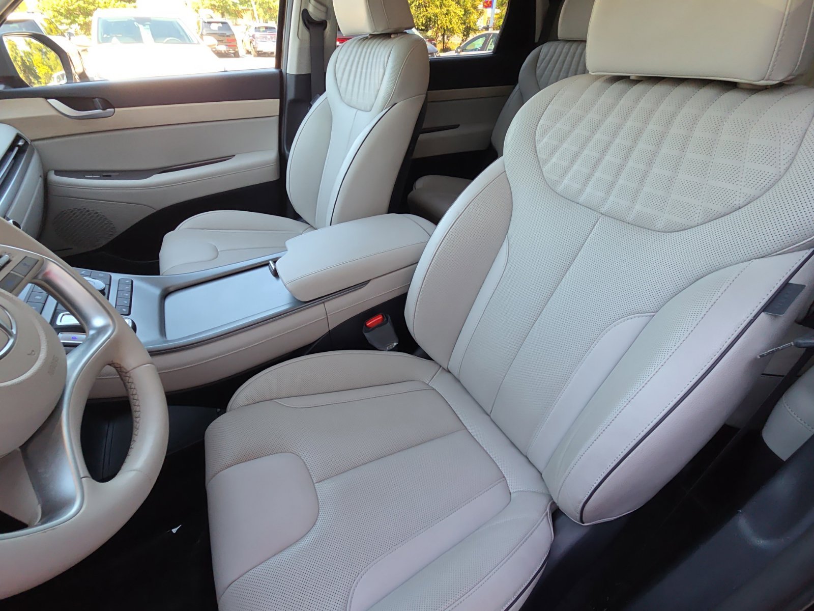 Used 2024 Red Hyundai Limited image 9