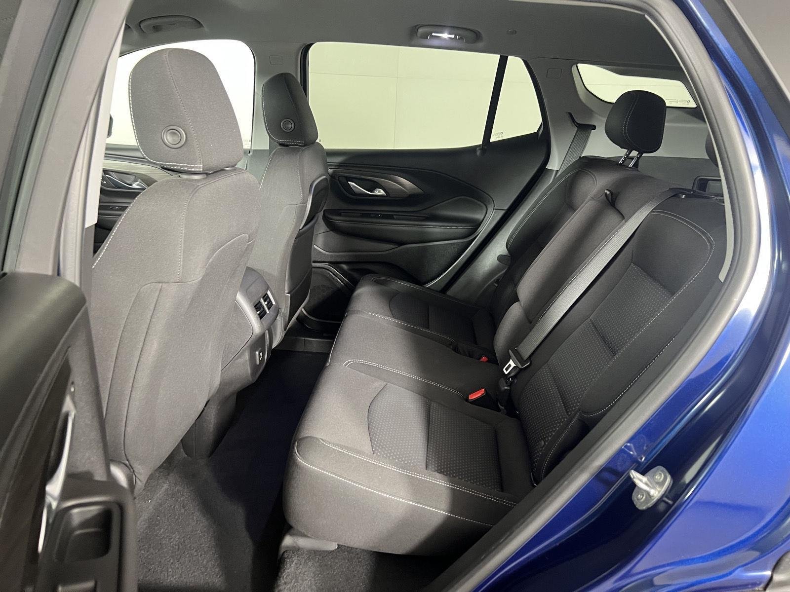Used 2023 Marine Metallic GMC SLE image 33