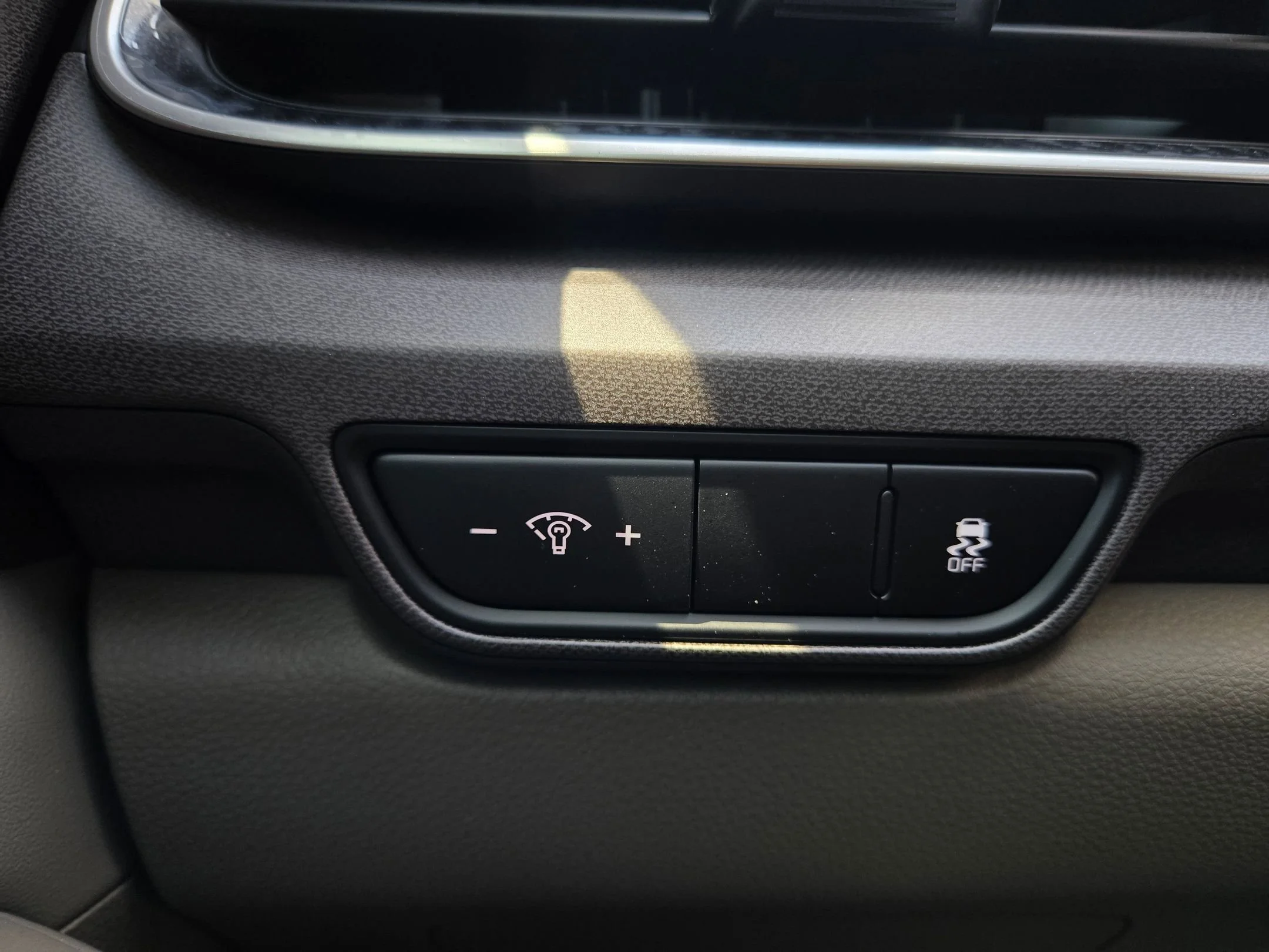 New 2026 Ceramic White Kia EX image 27
