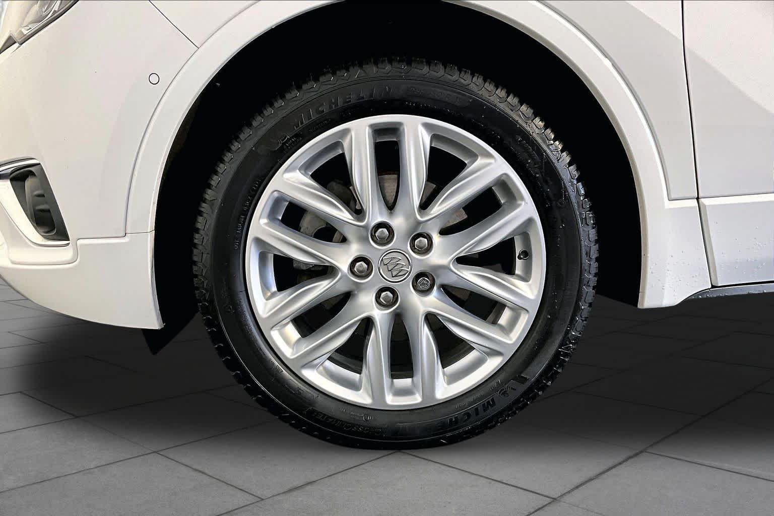 Used 2019 Summit White Buick Premium II image 11