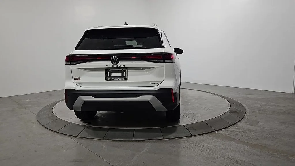 New 2026 White Volkswagen 2.0T SE image 4