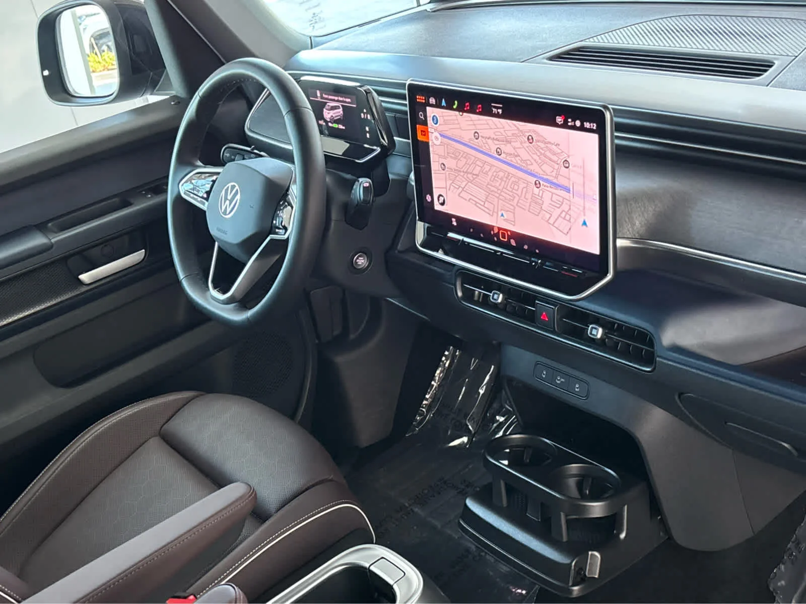 New 2025 Deep Black Pearl Volkswagen Pro S image 4