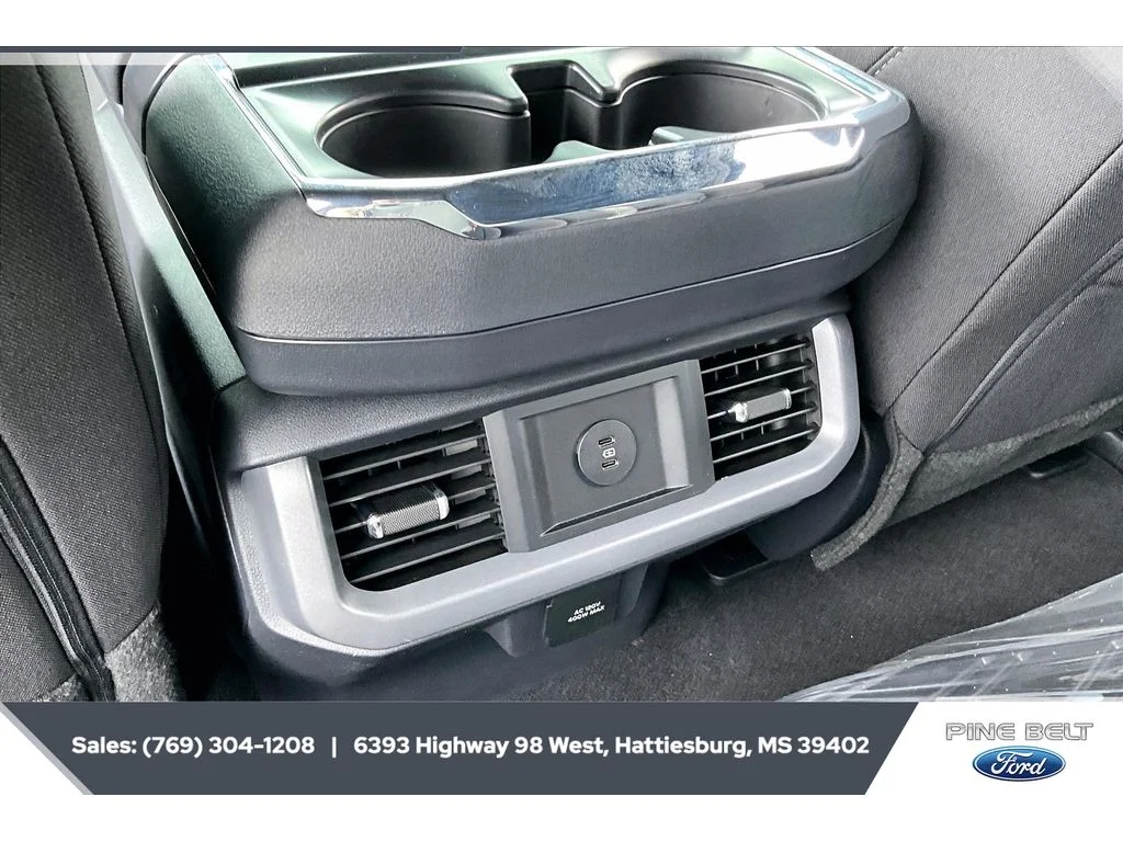 New 2026 Oxford White Ford XLT image 25