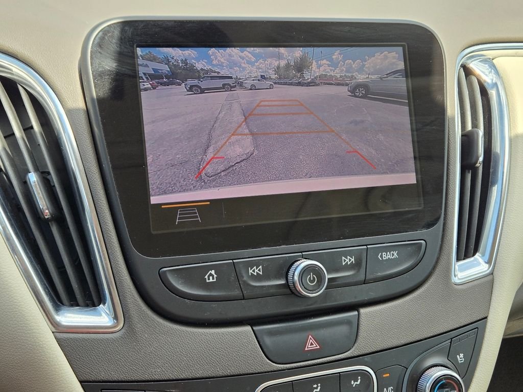 Used 2020 White Chevrolet Premier image 26