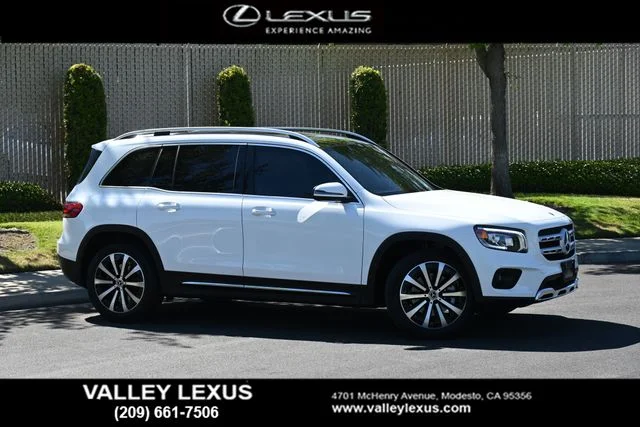 Used 2023 White Mercedes-Benz GLB 250 image 3