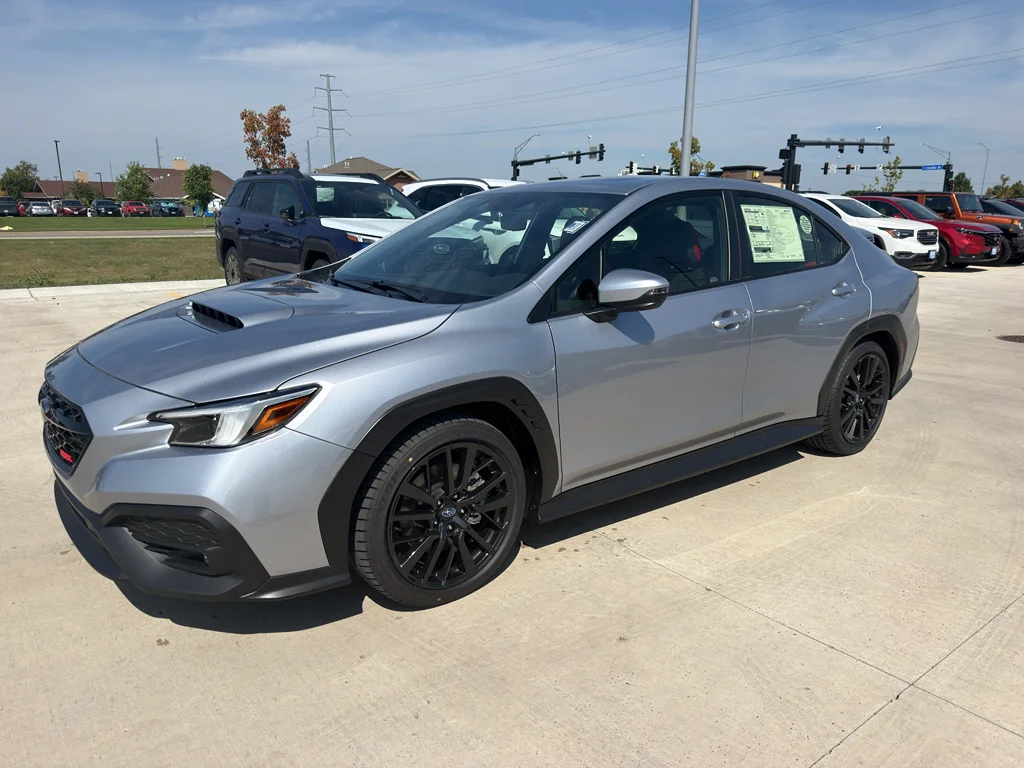 New 2026 ICE SILVER METALLIC Subaru Limited image 2