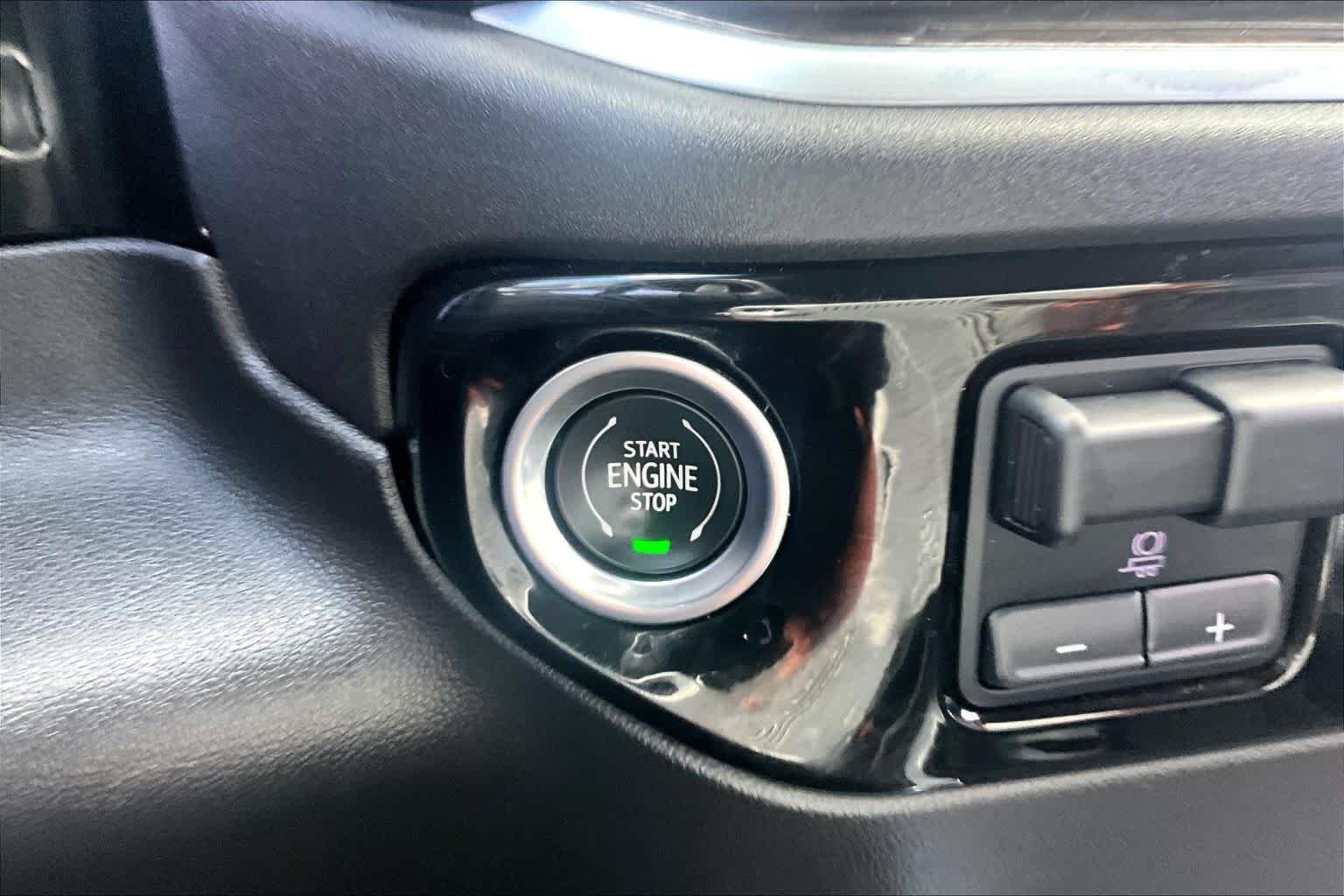 Used 2022 Black Chevrolet LTZ image 35