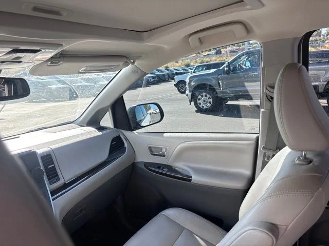 Used 2020 White Toyota XLE image 8