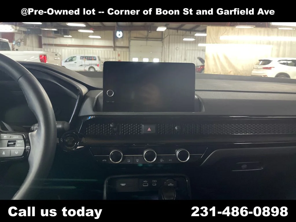 Used 2023  Honda EX-L image 18