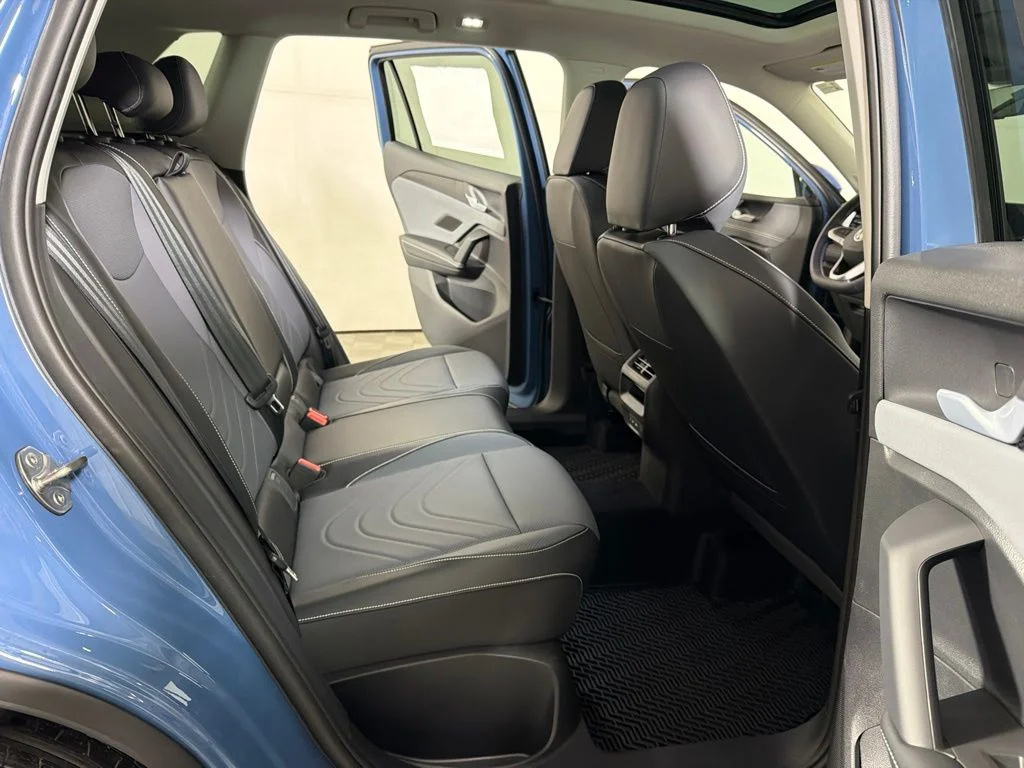 New 2026 Blue Volkswagen 2.0T SE image 22