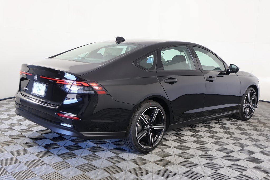 New 2026 Crystal Black Pearl Honda SE image 2