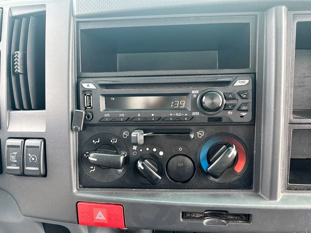 Used 2019 White Isuzu 18
