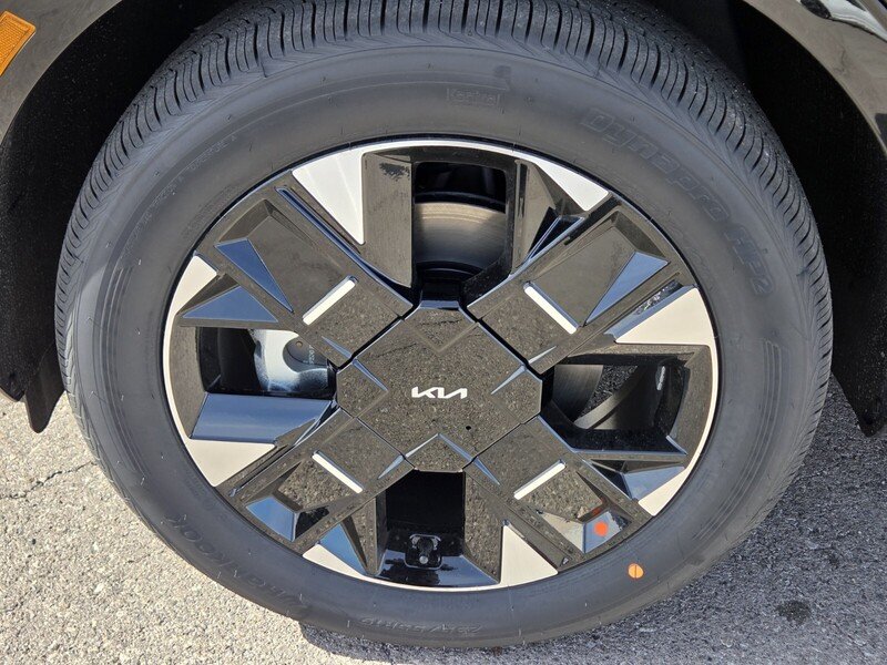 New 2026 Fusion Black Kia SX Prestige image 5