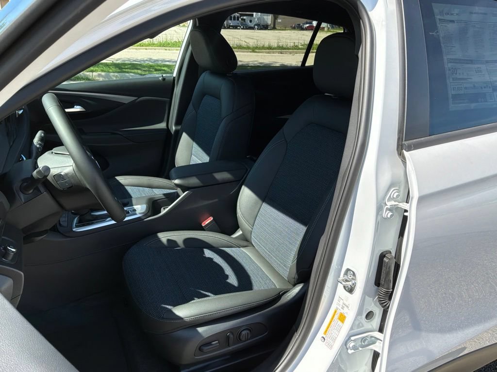 New 2026 Summit White Buick Preferred image 11