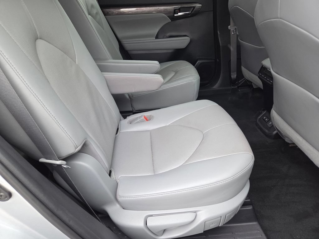 Certified Used 2020 Celestial Silver Metallic Toyota Limited image 34