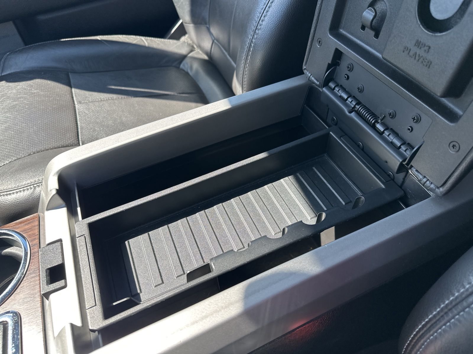 Used 2014 White Ford Lariat image 69