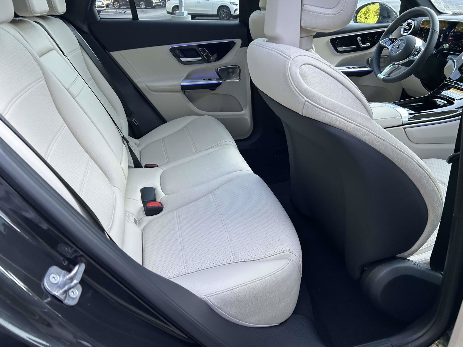 New 2027 Graphite Grey Metallic Mercedes-Benz GLC 300 SUV image 39
