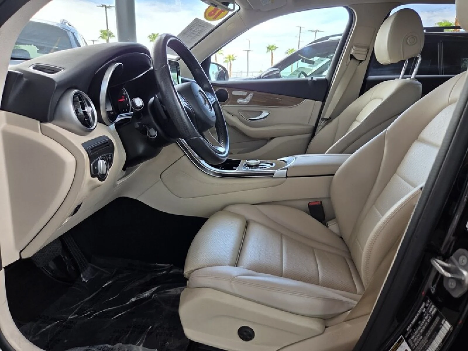 Used 2018 Black Mercedes-Benz GLC 300 image 13