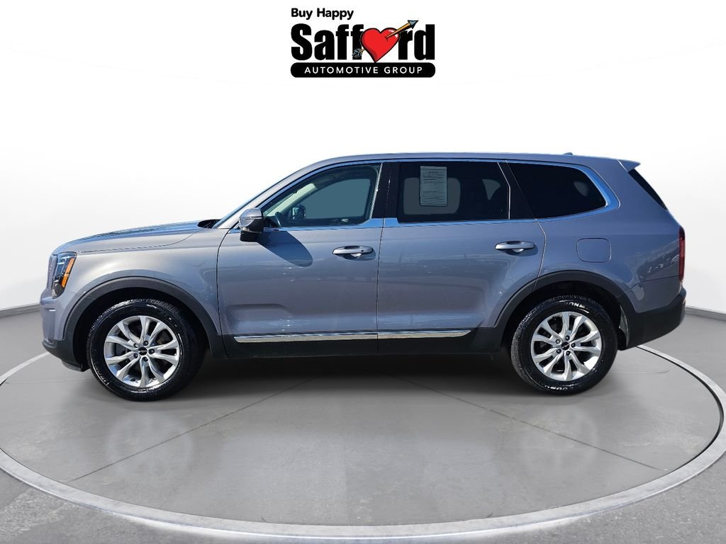 Used 2022 Silver Kia LX image 2