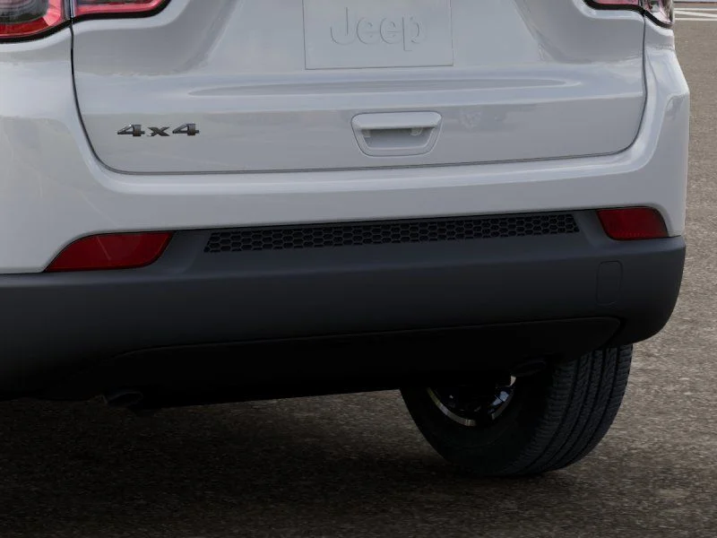 New 2026 Bright White Clear-Coat Exterior Paint Jeep Latitude image 13