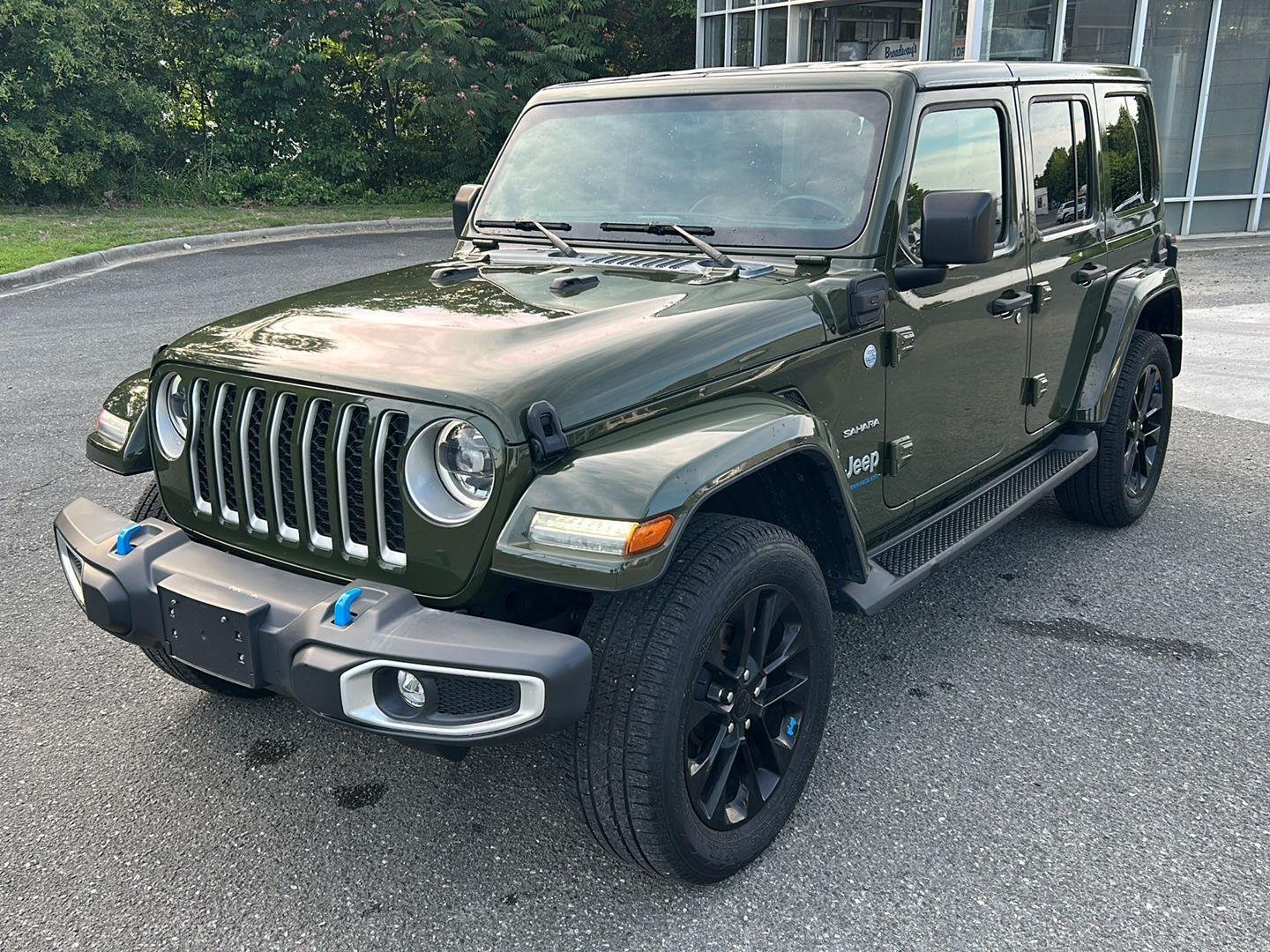 Used 2023 Sarge Green Clearcoat Jeep Sahara image 1