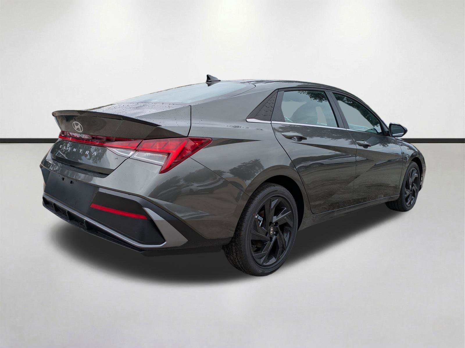 New 2026 Amazon Gray Hyundai SEL Sport Premium image 35