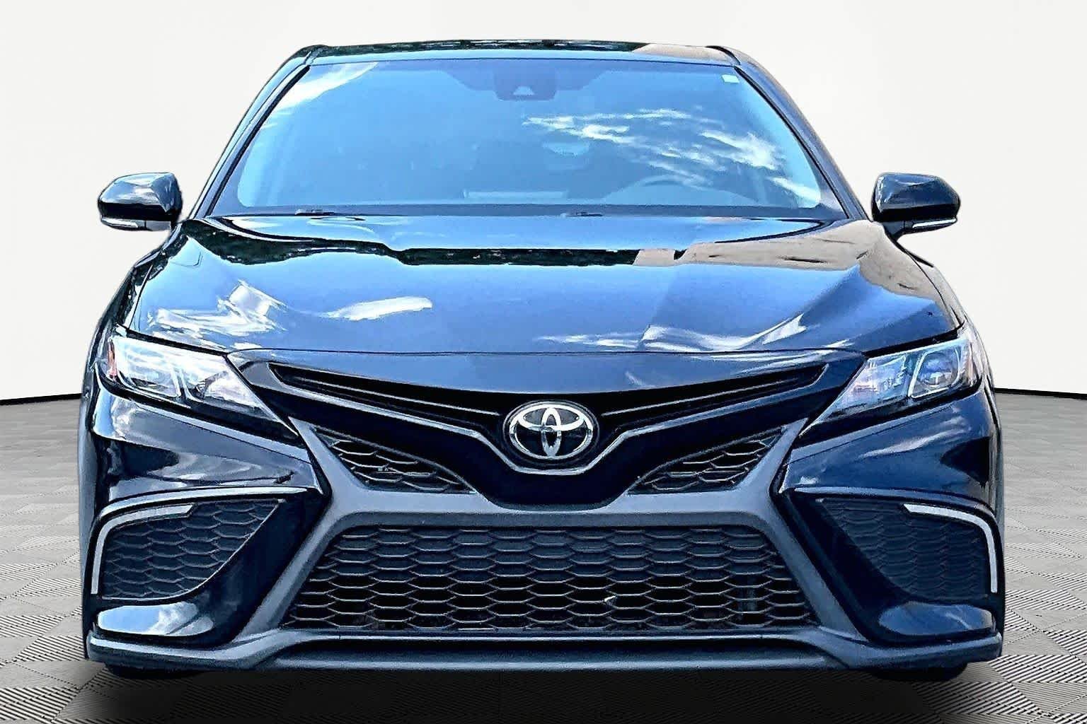 Used 2024 Midnight Black Metallic Toyota SE image 4