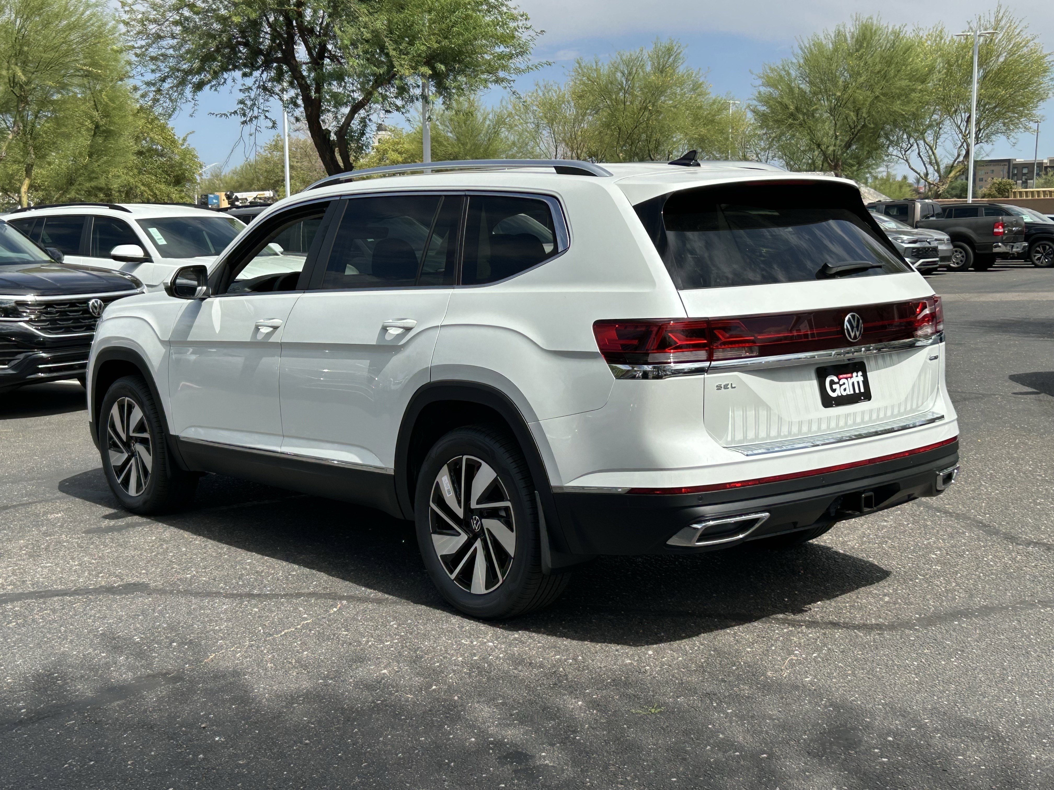 New 2026 Opal White Pearl Volkswagen 2.0T SEL image 2