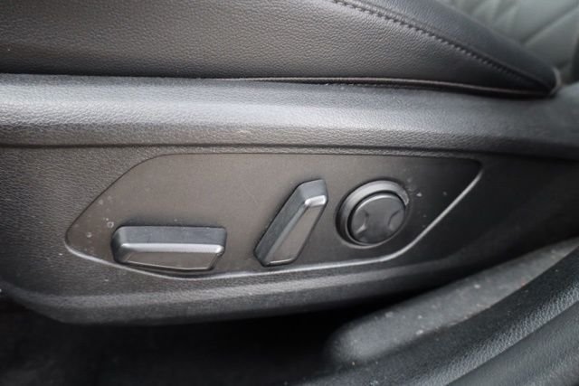 Used 2024 Green Kia X-Line image 19