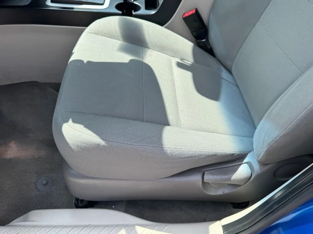 Used 2011 Blue Flame Metallic Ford XLS image 14