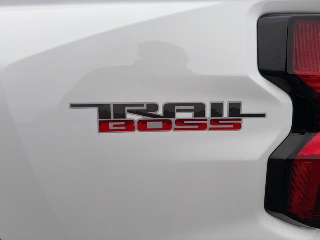 New 2026 Summit White Chevrolet Trail Boss image 12