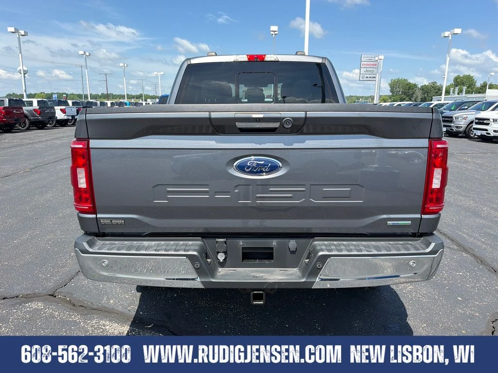 Used 2021 Gray Ford XLT image 4