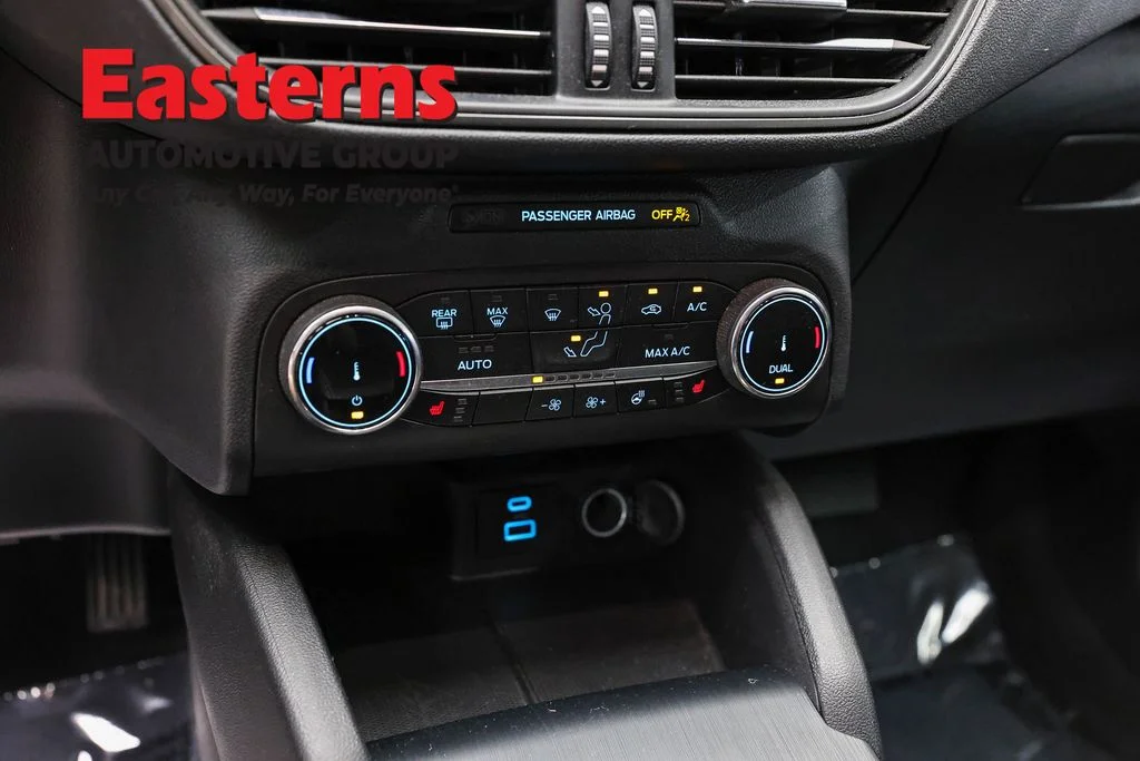 Used 2023 Black Ford Active image 19