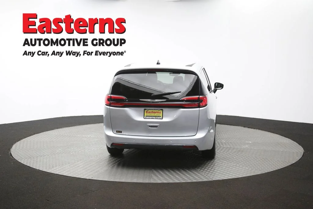 Used 2024 Silver Chrysler Touring L image 99