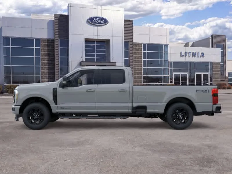 New 2026 Avalanche Ford F-350® XLT image 3