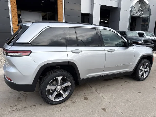 New 2026 Silver Jeep Limited image 29