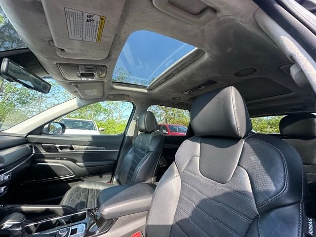 Used 2024 Silver Kia SX-Prestige image 25