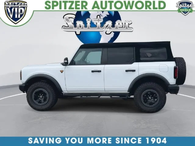 Used 2023 White Ford Badlands image 10