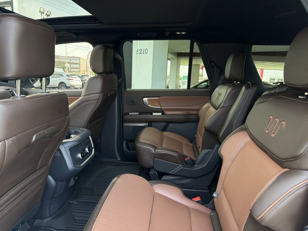 Used 2025 White Ford King Ranch MAX image 22