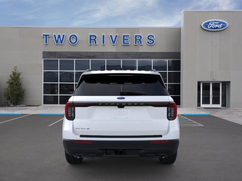 New 2026 Star White Metallic Tri-Coat Ford Active image 5