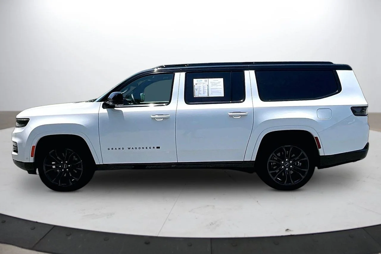 Certified Used 2024 White Jeep Series II image 5