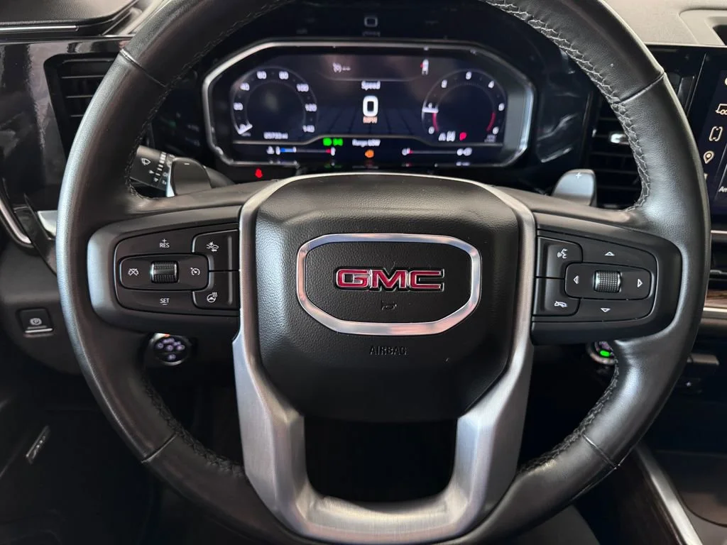 Used 2024 Summit White GMC Elevation image 16