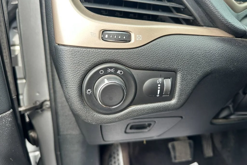 Used 2017 Gray Jeep Sport image 16