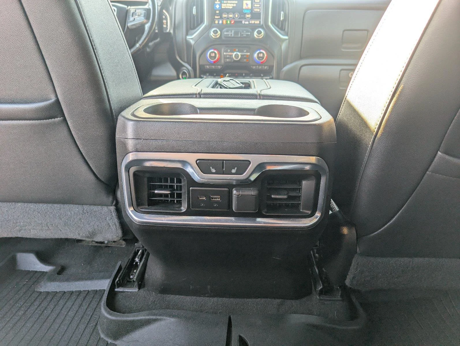 Used 2020 Summit White GMC AT4 image 32