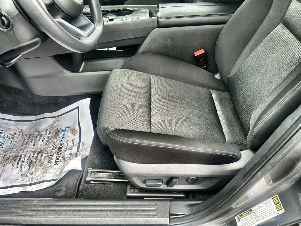 Used 2024 Gray Nissan SV image 18
