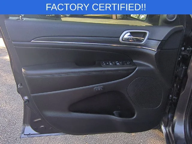 Used 2019 Gray Jeep Limited image 12