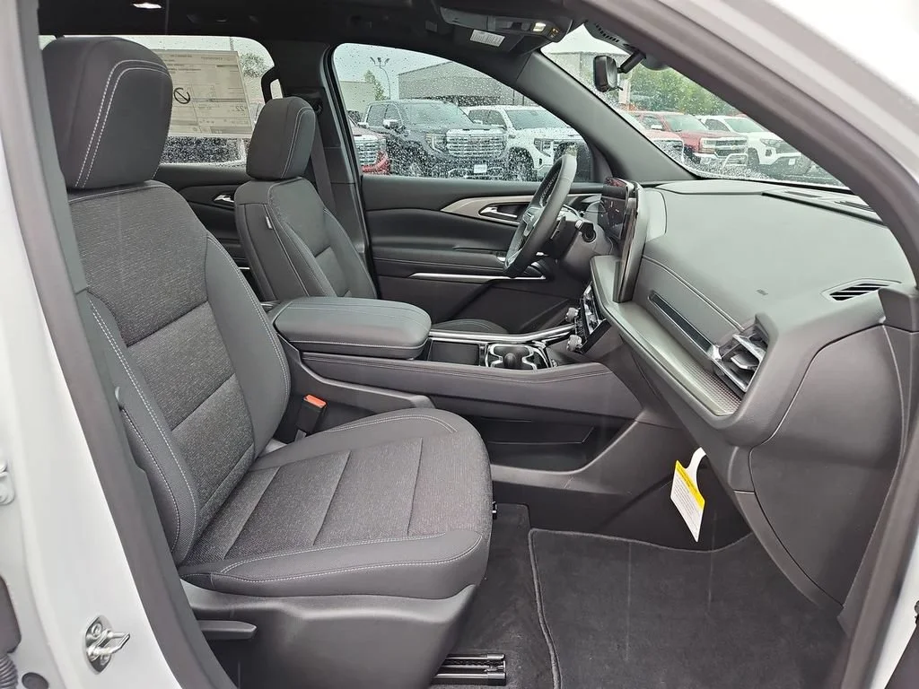 New 2026 Summit White Chevrolet LT image 20