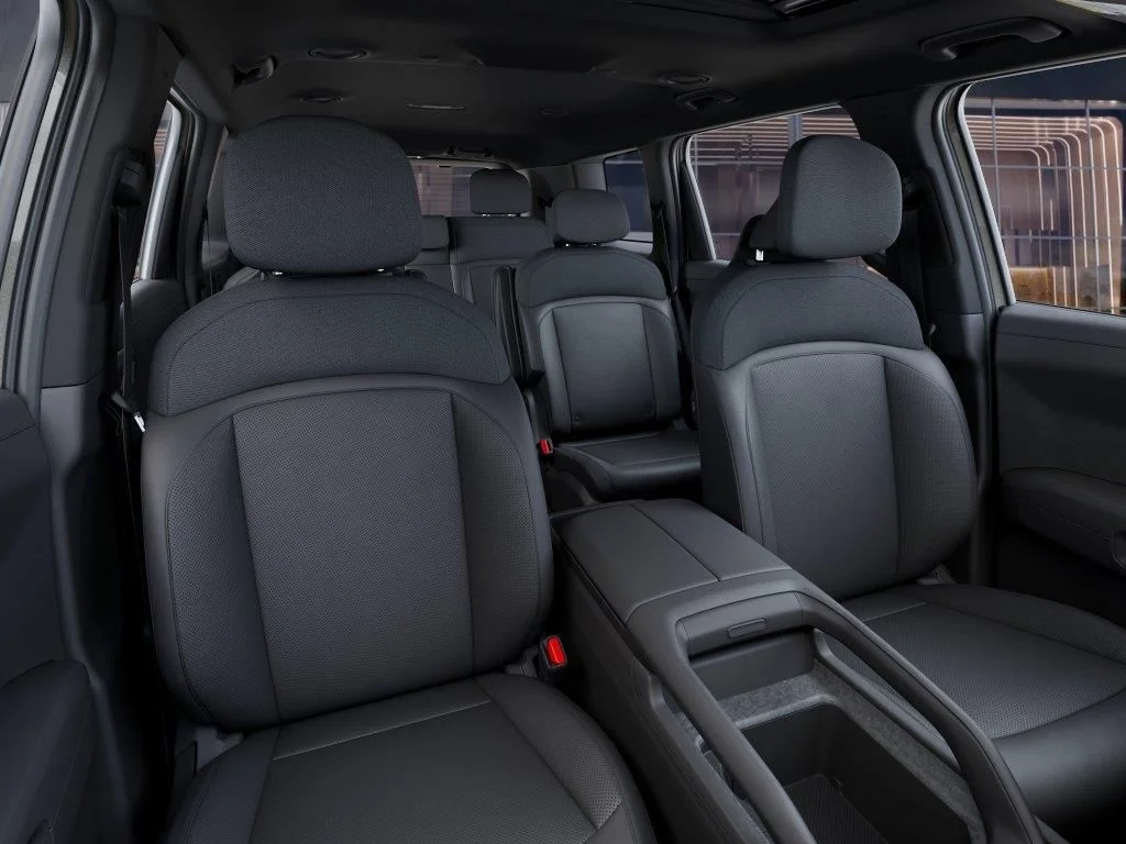 New 2027 Silver Kia S image 15